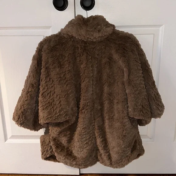 Jolt Evening Faux Fur Jacket size: S - Picture 2 of 3